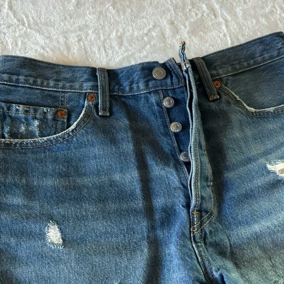 Levi's High Rise 501 Button Fly Cut Off Shorts Size 29 - Picture 4 of 13